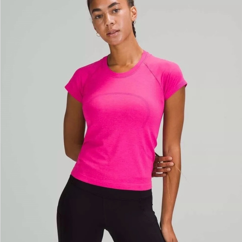 lululemon sonic pink swiftly tech, size 4 !!